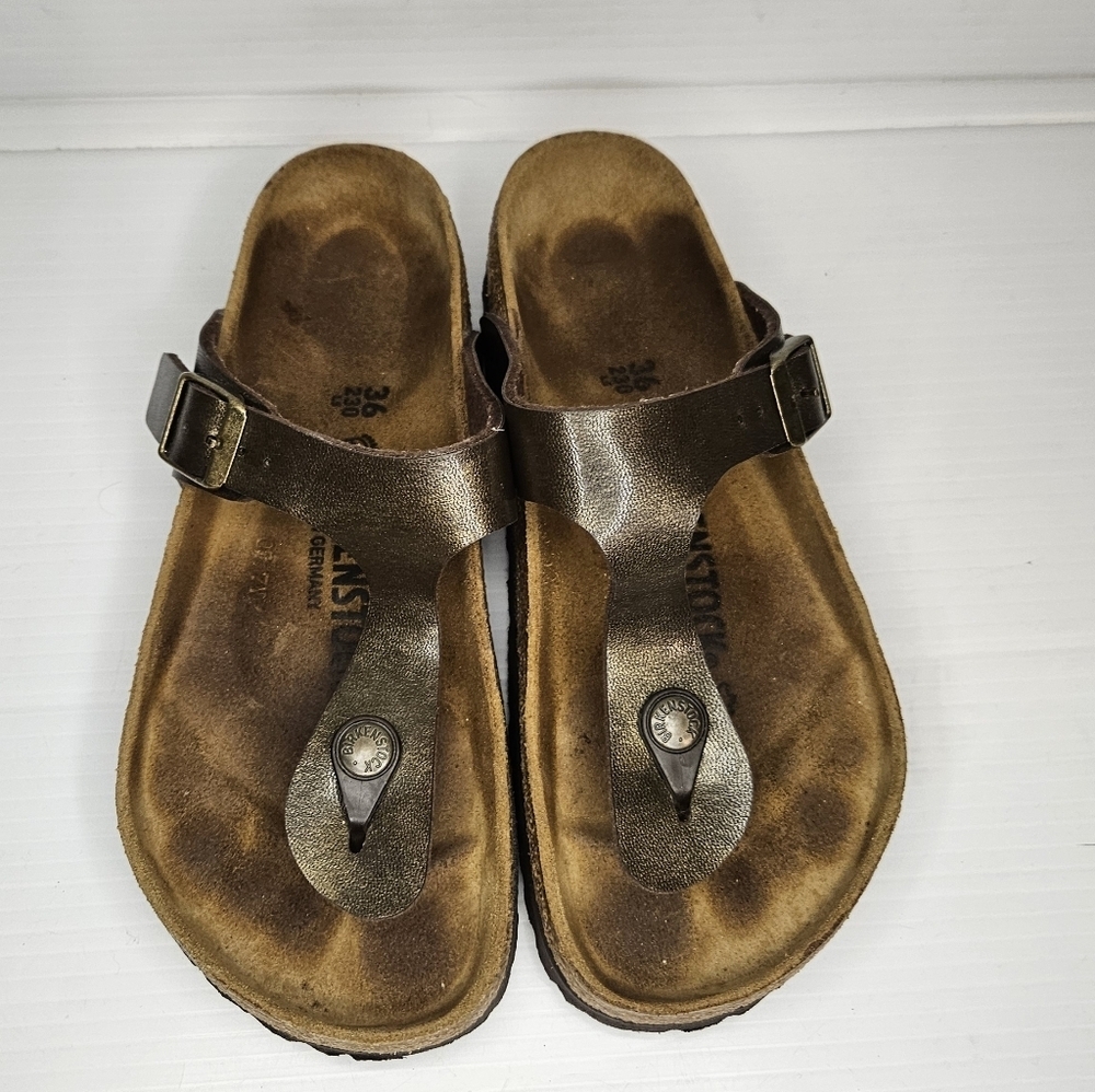 Birkenstock Gizeh Birko-Flor Women’s Adjustable Sandals Size 36 (US 5-5.5)